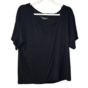 VICTORIA SECRET Soft V Neck Tee